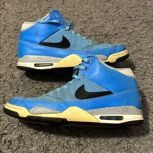 Nike air flight classic